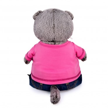 Басик в джинсах и малиновой футболке (25 см)