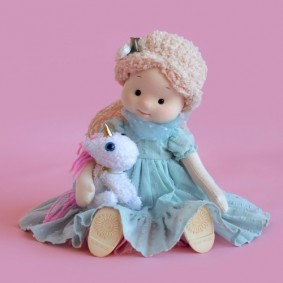 Аврора с единорогом Пудингом (38 cм)
