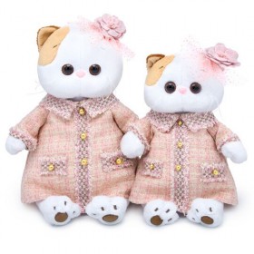 Кошечка Ли-Ли в розовом костюме в клетку (24 см)